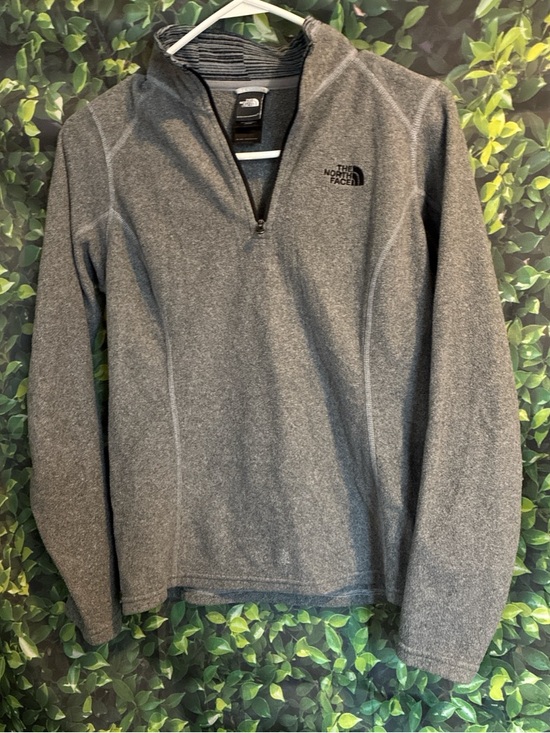 The North Face Sweaters - The North Face Women's Gray V-Neck Half-Zip Fleece Pullover
